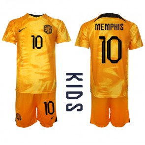 Holland Memphis Depay #10 Hjemmebanesæt Børn VM 2022 Kort ærmer (+ korte bukser)